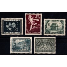 Østrig. Lot med bedre forskellige postfriske frimærker.